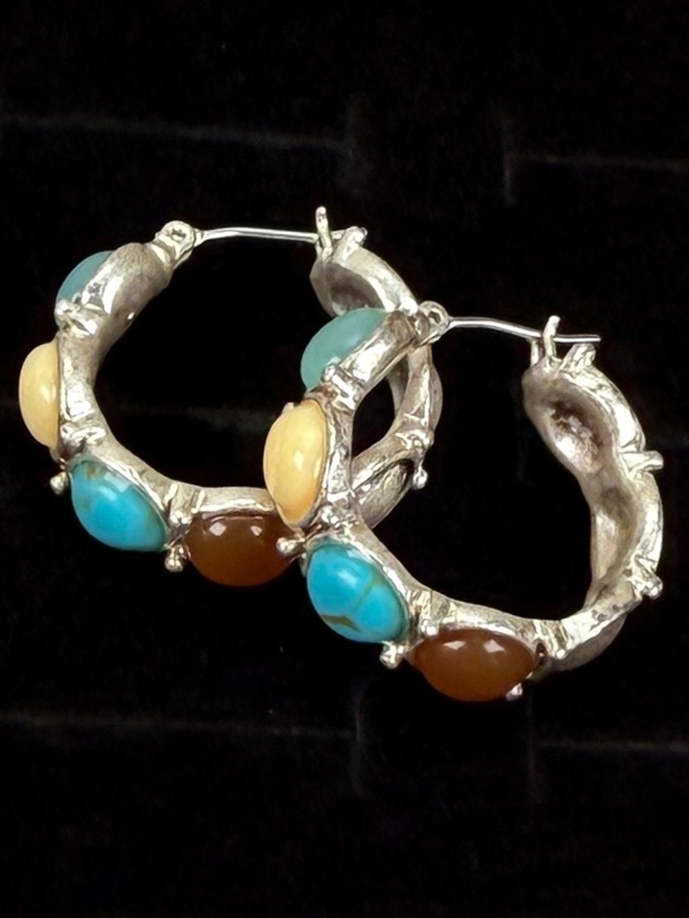 Vintage silvertone blue cream brown accent hoop pierced earrings
